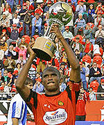 Fraîchement auréolé d’or, Eto’o réalise un doublé pour Mallorca