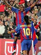 DANS LA COUR DES GRANDS