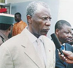 Siegfried Etamé Massoma : « Le public déserte les stades ? »