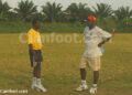 Les coachs Ndtoungou Mpillé (G) et Roger Feutmba de L'Union
