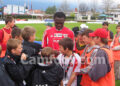 Les jeunes admirateurs et les autographes...