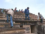 Des ingénieurs et techniciens des Travaux publics en visite technique au stade Omnisports de Bafoussam