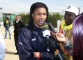 Kisito recueillant les propos de Rigobert Song