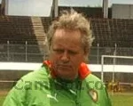 Lions Indomptables : Vers la rupture du contrat de Arie Haan ?