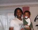 Alexandre Song: « J’ai … eu une pensée forte pour ma petite famille »