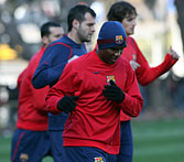 Eto&rsquo;o dans les 18 du Barça contre Osasuna