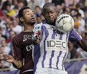 Achille Emana ... opposé à Cissé