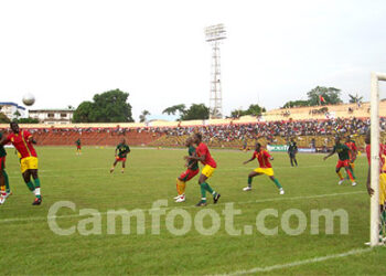Phase de jeu devant les buts guinéens