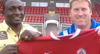 Présentation de Guy MADJO à Crawley Town