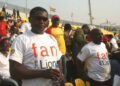 Baby-Pandja-d_Orange-dans-les-gradins-du-stade-de-Kumasi.jpg