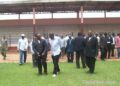 Quelques invités sur la pelouse du nouveau stade de Mbounda