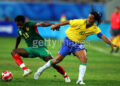 Nicolas Nkoulou intraitable face à Ronaldhino et le Brésil aux JO 2008