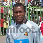 François Beyokol signe au Canon