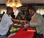 Augustin Edjoa encourage Coton Sport de Garoua