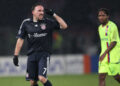 101208_ribery_makoun.jpg