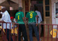 À l'entrée d'un Bar sportif samedi à Bafoussam