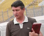 Yves Colleu prospecte au Cameroun