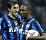 Eto&rsquo;o s&rsquo;amuse et prend du plaisir