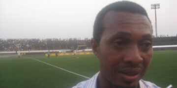 Vassilius Esseme: Caïman, Université, deux équipes conquérantes