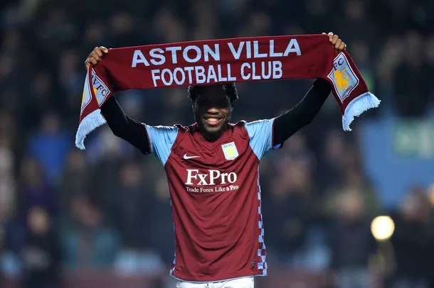 Arsenal et Song impitoyables, Villa présente Makoun, Bassong qui joue