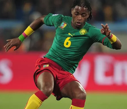 A. Song et les Lions: ça coince