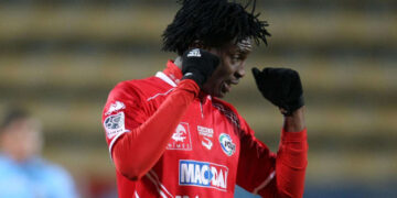 Monaco attend Moukandjo