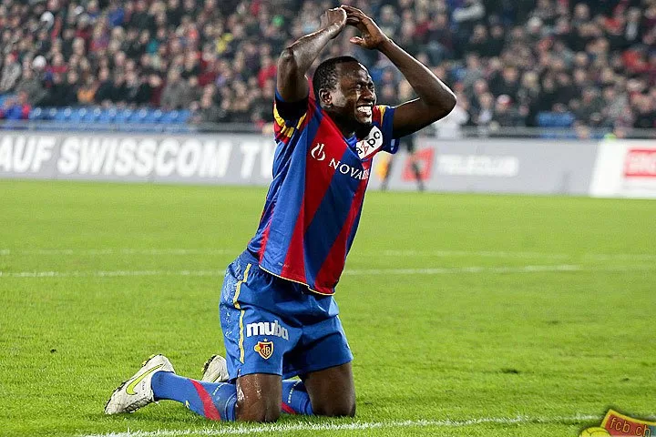 Zoua décisif, Bâle aux commandes