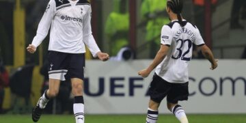 Assou-Ekotto : Tottenham a «grandi»