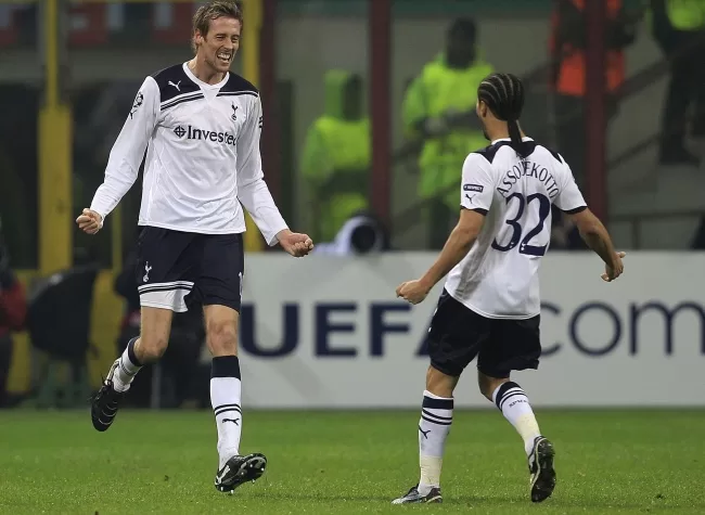 Assou-Ekotto : Tottenham a «grandi»