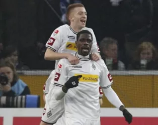 Idrissou donne de l’espoir à Gladbach