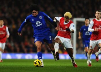 A. Song devra assumer sa décision