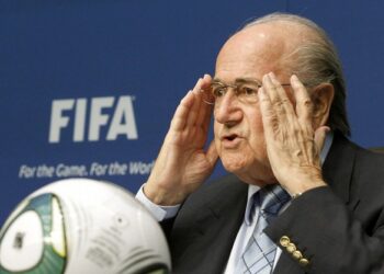 Blatter fait-il exprès ?
