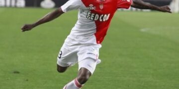 Nkoulou «va encore grandir»