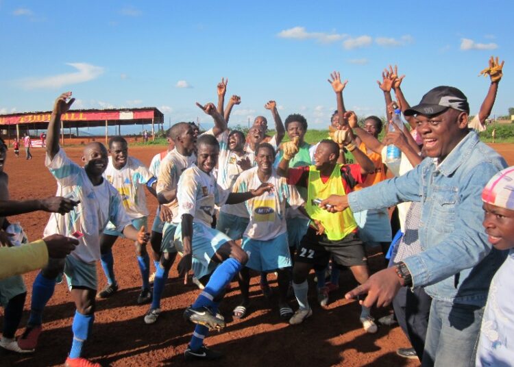 E2 : Chantier Naval en première division