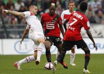 Ligue 1: tous en poste avec Ezezeck!