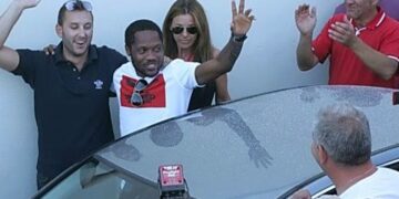 Athènes: l&rsquo;arrivée de Makoun en vidéo