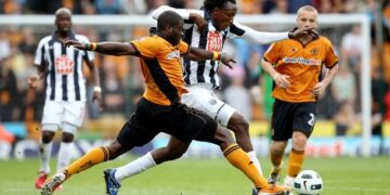 Angleterre: La queue dans les jambes