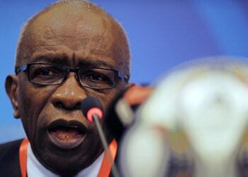 Warner accuse Blatter