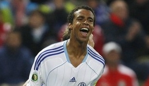 DFB-Pokal : Matip buteur