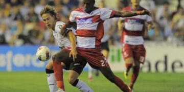 Allan Nyom et son passeport Camerounais