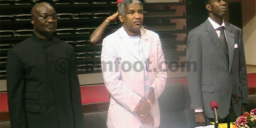 Le gouvernement reclame des têtes