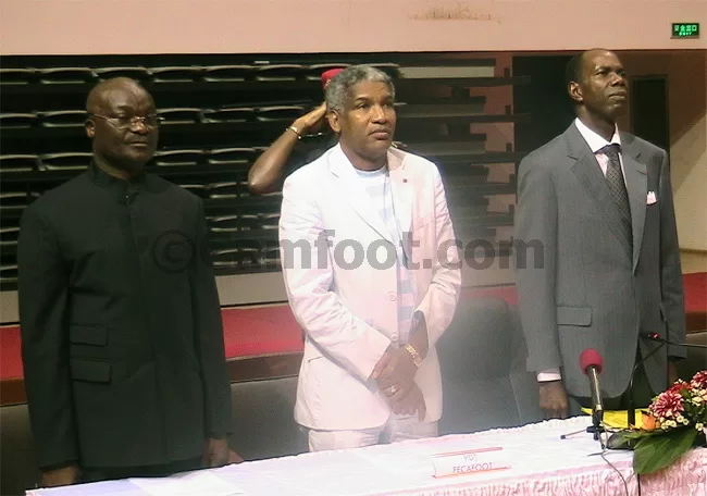 Le gouvernement reclame des têtes