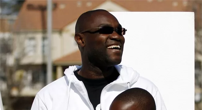 Patrick Mboma appelé en urgence