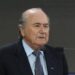 Racisme: Blatter s’excuse mais reste à la Fifa