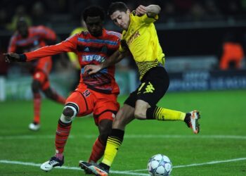 L&rsquo;OM bat Dortmund et se qualifie