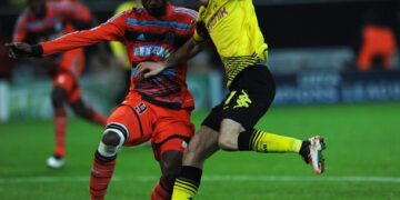 L&rsquo;OM bat Dortmund et se qualifie