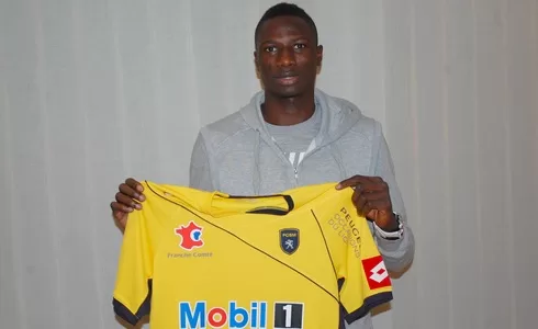 Yaya Banana officiellement sochalien