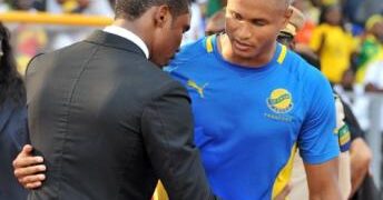 CAN 2012: Eto&rsquo;o danse avec Ali bongo