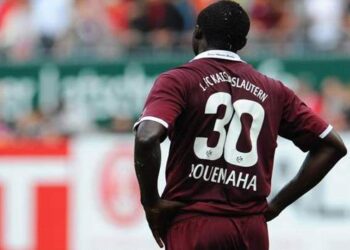 Kouemaha absent six semaines