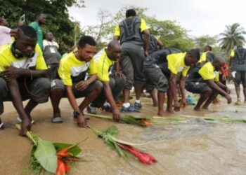 Recueillement et émotion pour la Zambie